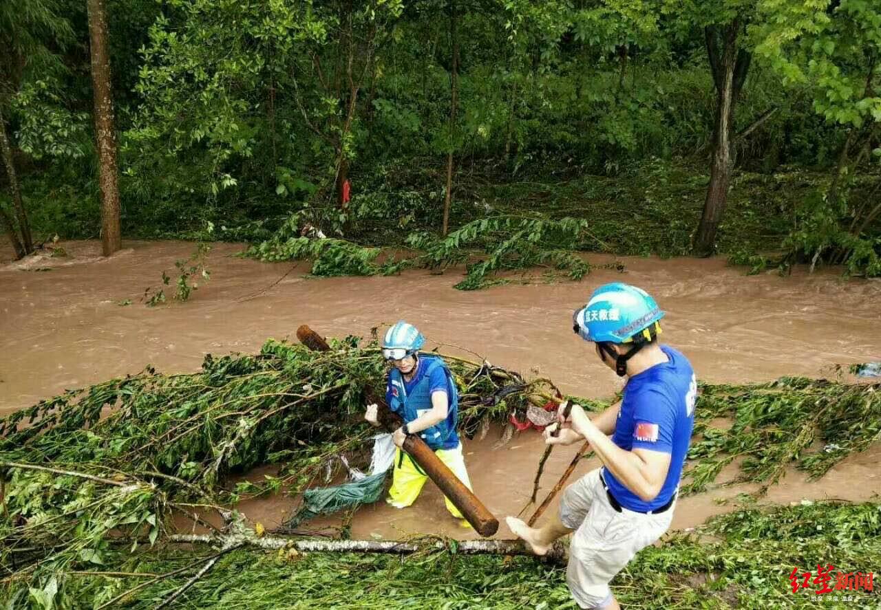 岳池3人因洪水失联，包括两名孩子 当地已扩大搜救范围