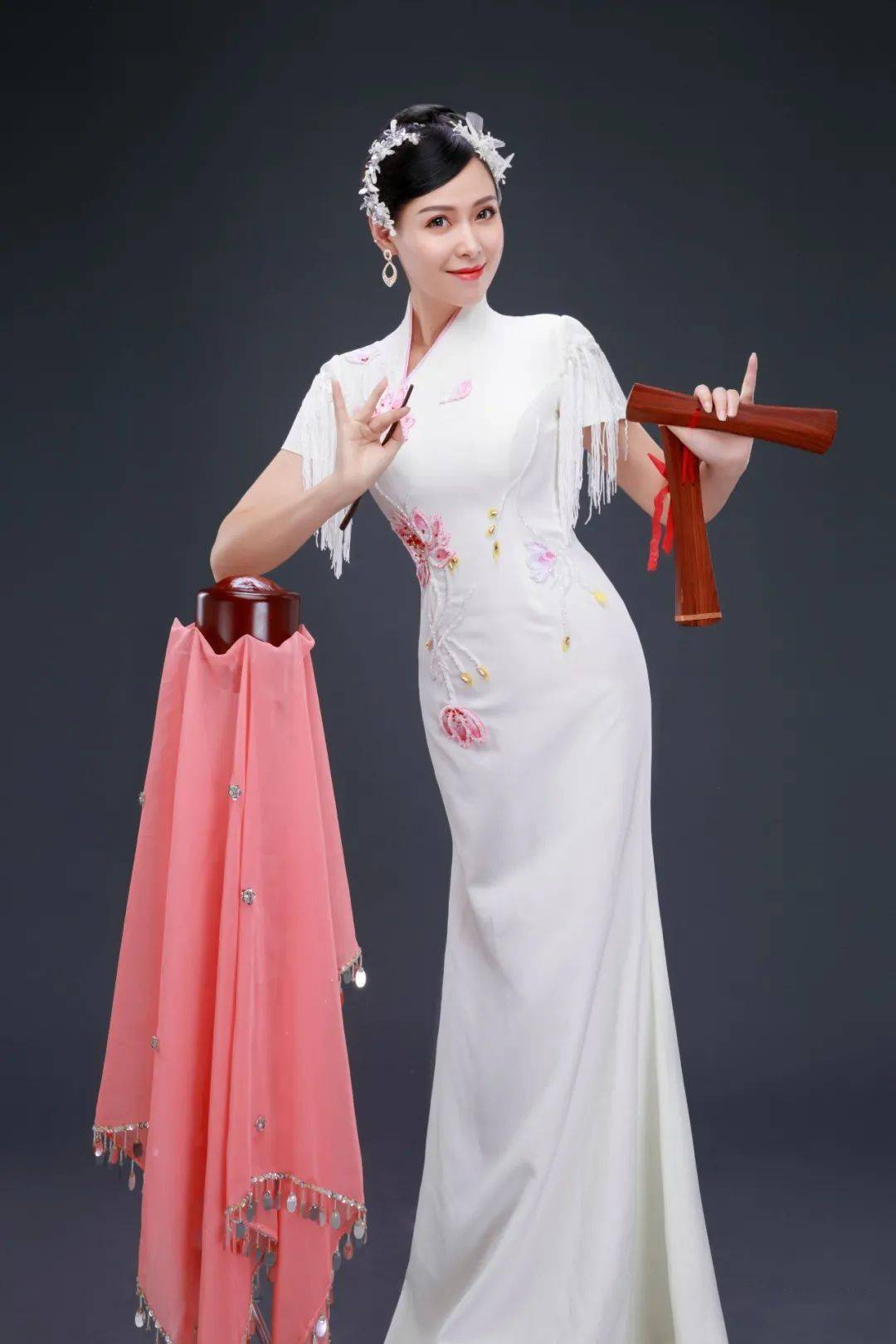 喜报！岳池县年轻演员罗捷荣获中国曲艺牡丹奖新人奖！！！