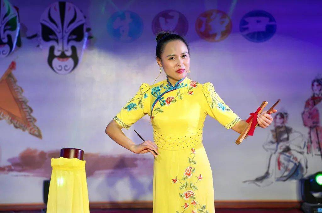 唱四川清音的岳池姑娘摘得中国曲艺最高奖！