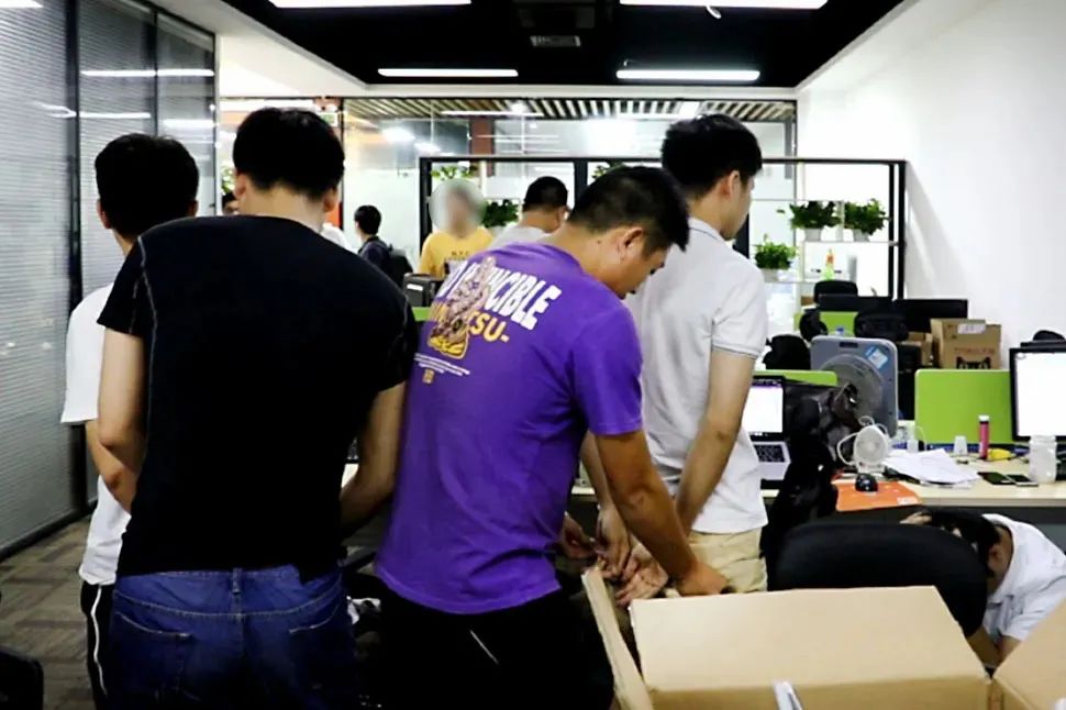 330万台老年机被植入木马，他们还要“进军”儿童电话手表……