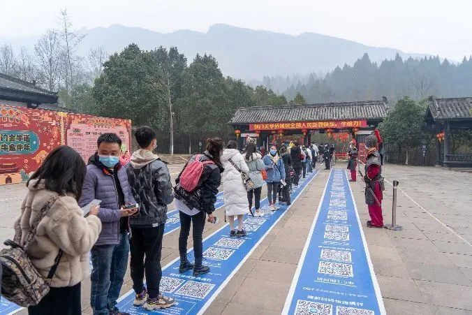 四川旅游景区全面恢复，游客人数按核定日承载量相关规定执行