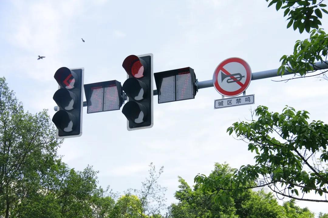 5月1日起，广安主城区违法鸣笛将被抓拍，你怎么看？