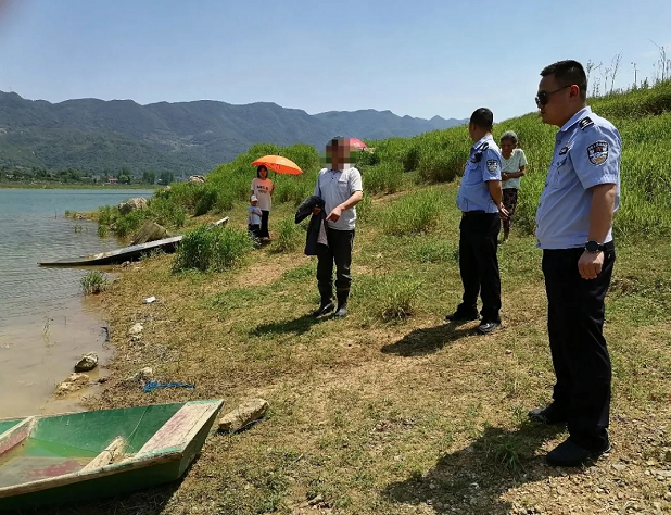 下午下网 早上收鱼 华蓥男子将自己“捕”入法网！