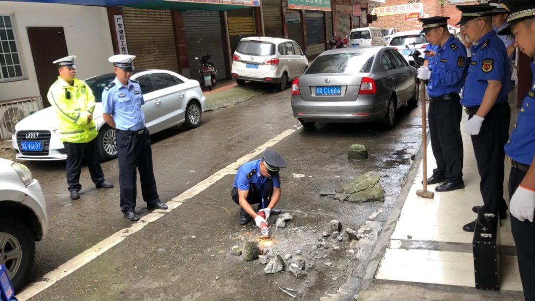 岳池让停车不再难