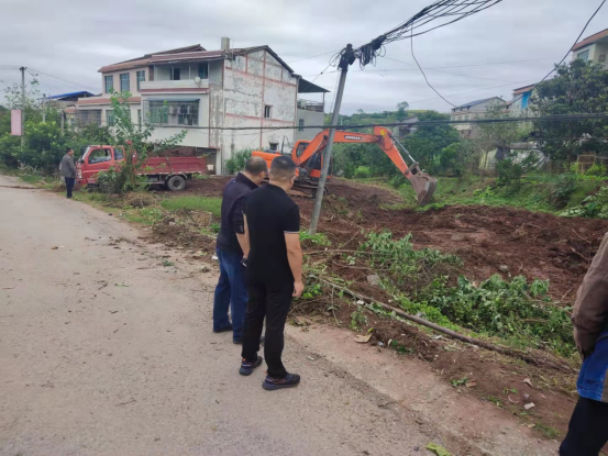 岳池县镇裕镇裕安社区停车场项目正式破土动工