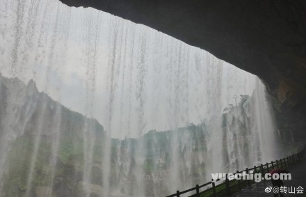 四川岳池低坑大瀑布